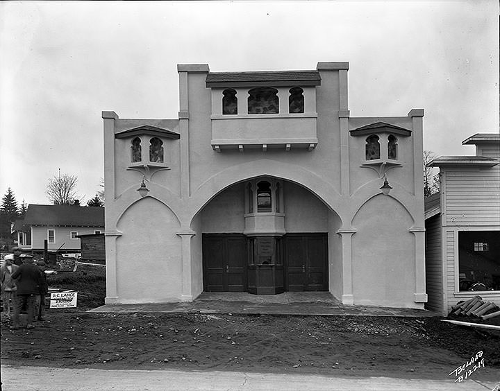 #141 Gig Harbor movie theatre, 1925