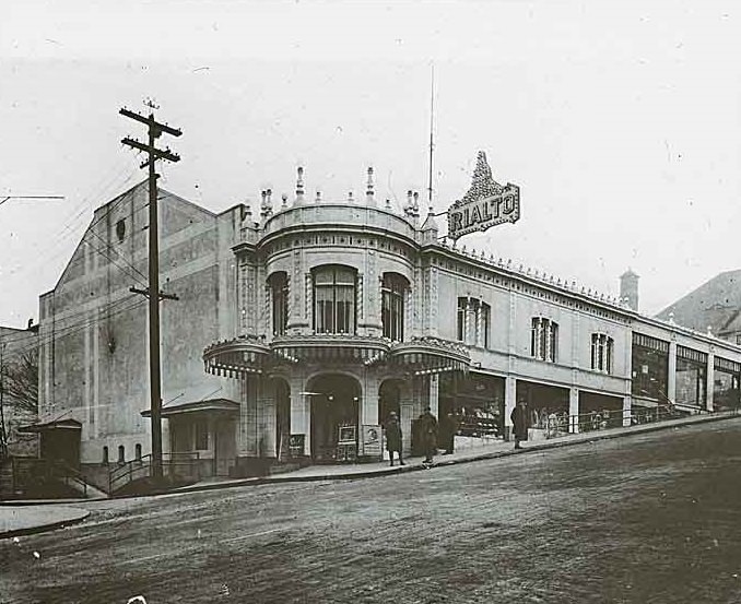 #143 Rialto Theatre, 9th & Market, 1920