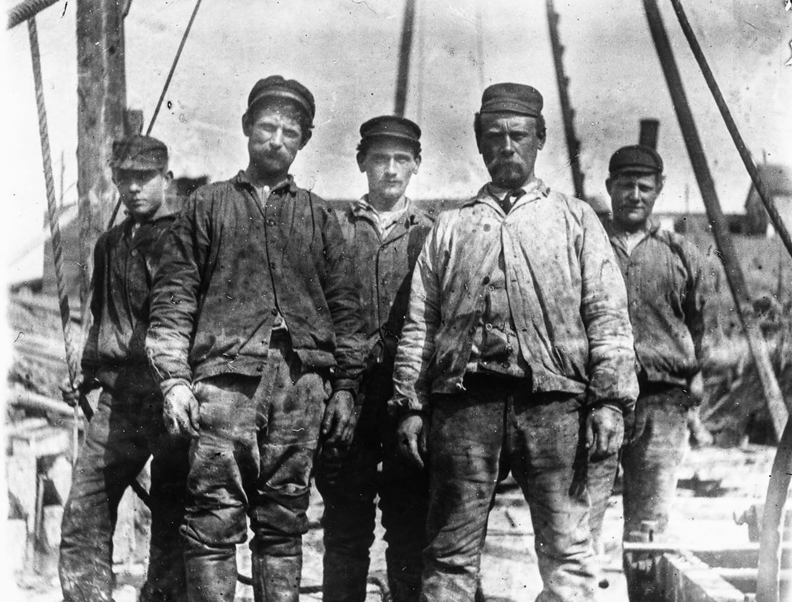 #9 Workers on the Van Diemenstraat.