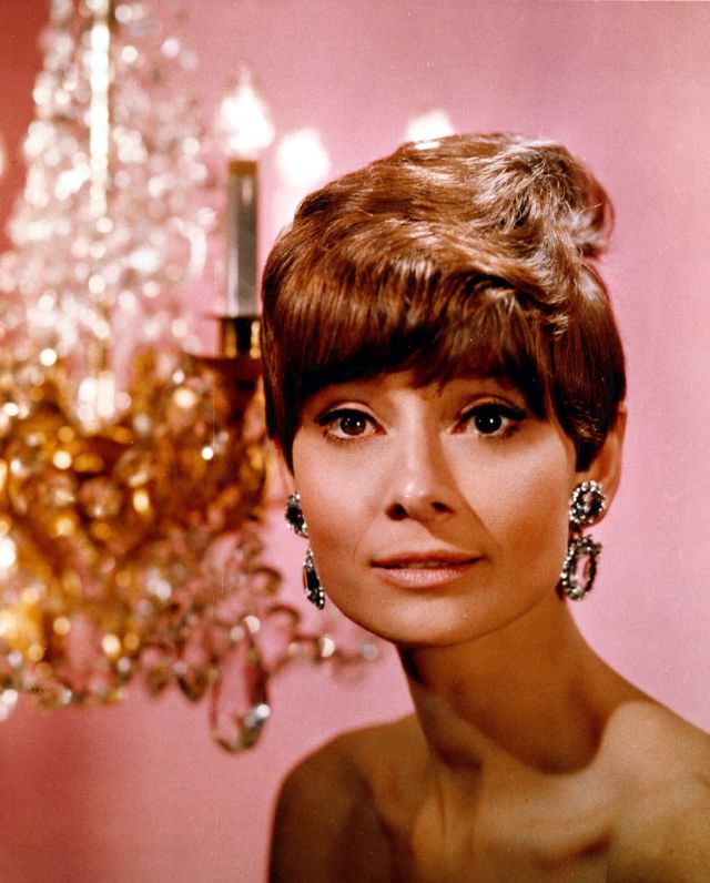 #8  Fabulous Photos of Audrey Hepburn During the filming of ‘Wait Until Dark (1967)’ #8 Movies & TV