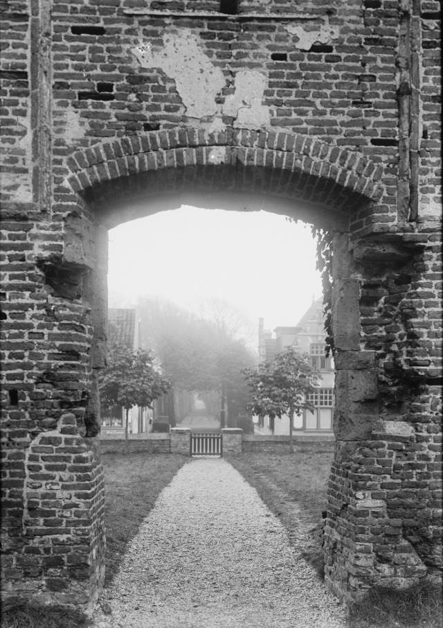 #1 Bergen ruin church, 1914