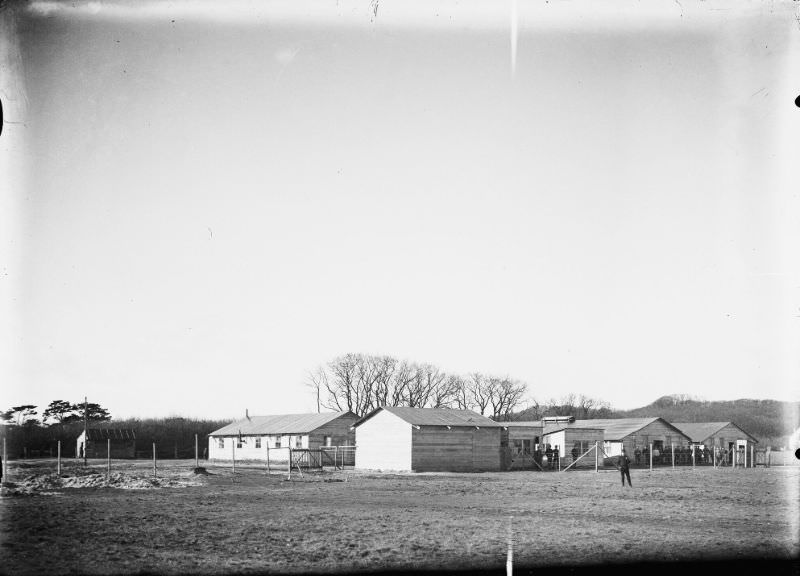 #27 The internment camp on the Breelaan, seen to the northwest, 1916