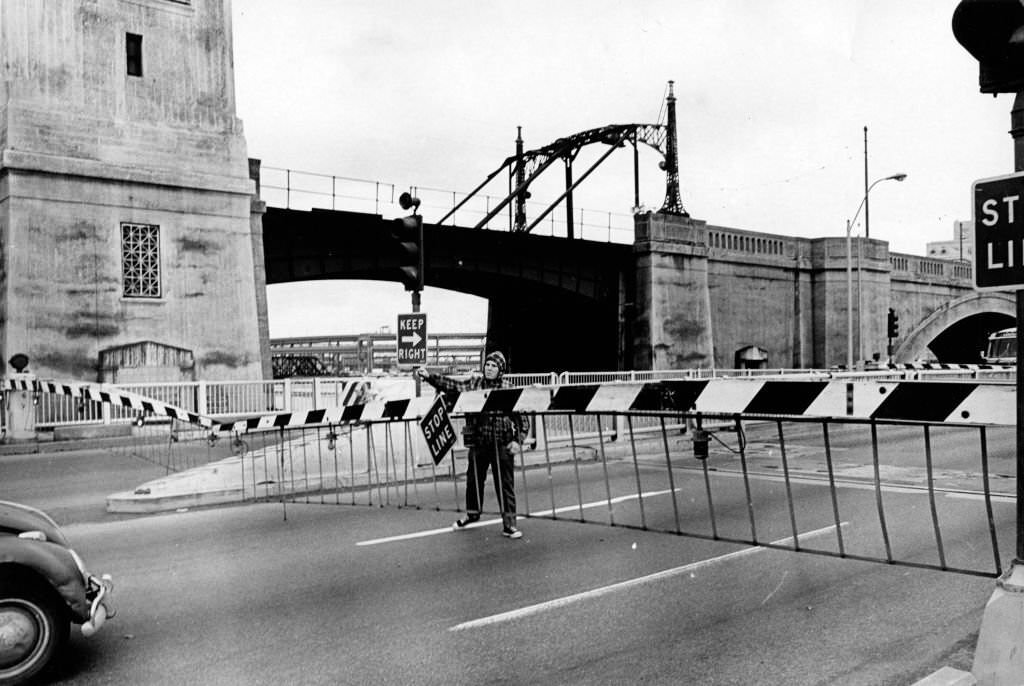 #271 The “stop line” ahead of the Northern Artery drawbridge in Boston on Dec. 10, 1969.