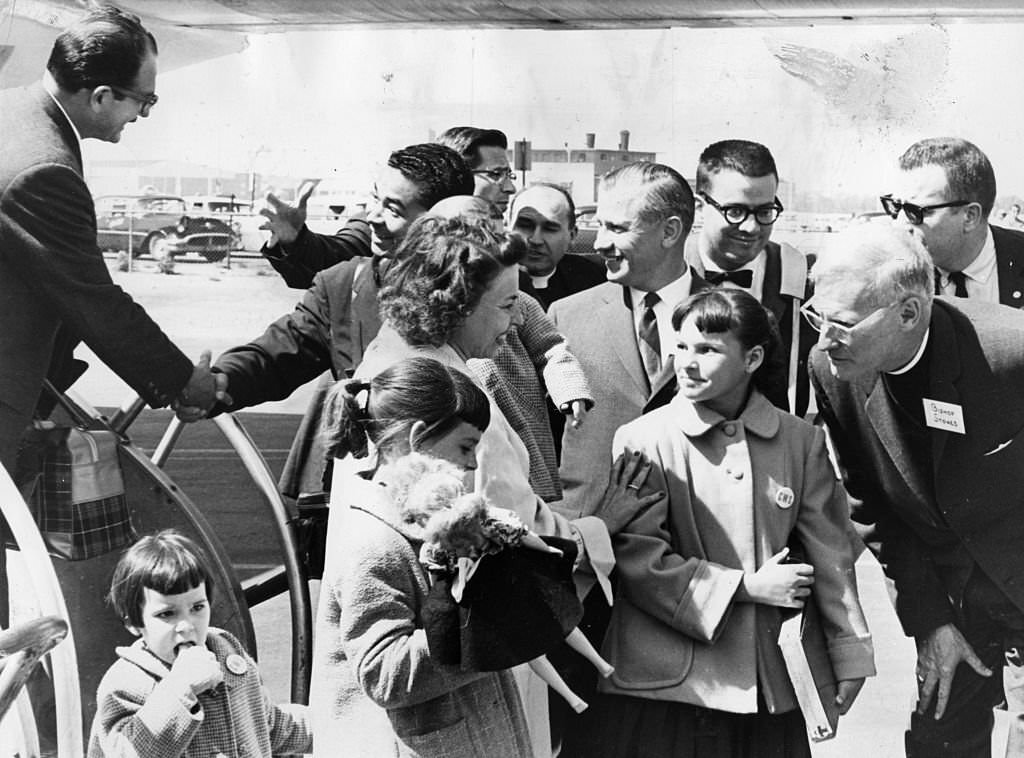 #15 Rt. Rev. Anson Phelps Stokes, Bishop of the Protestant Episcopal Diocess of Massachusetts, left, and Gov. John A.
