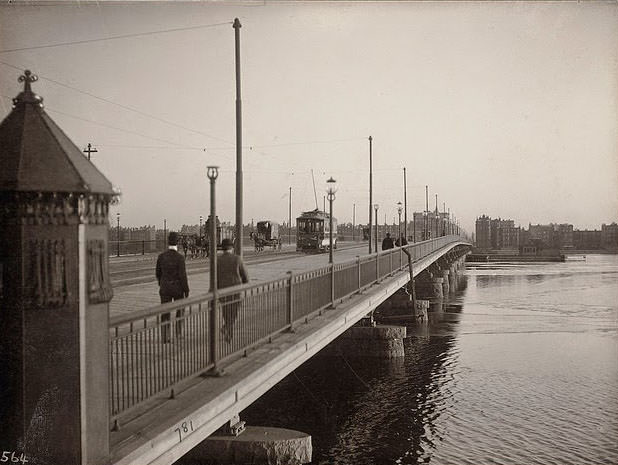 #39 Harvard Bridge, 1895.