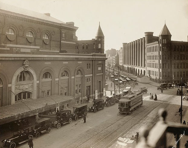 #46 Massachusetts and Westland Avenue, Boston showing corners of Symphony Hall and the storage warehouse, 1916.