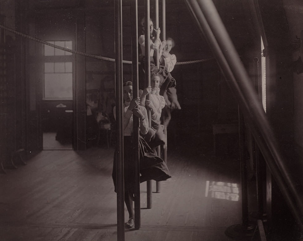 Rare Historical Photos of Students of Boston&;s Schools Exercising in the 1890s Sports