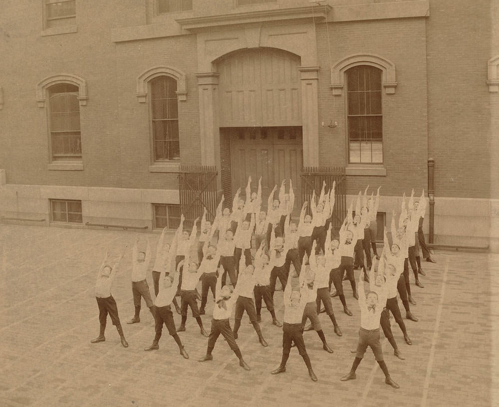 Rare Historical Photos of Students of Boston&;s Schools Exercising in the 1890s Sports