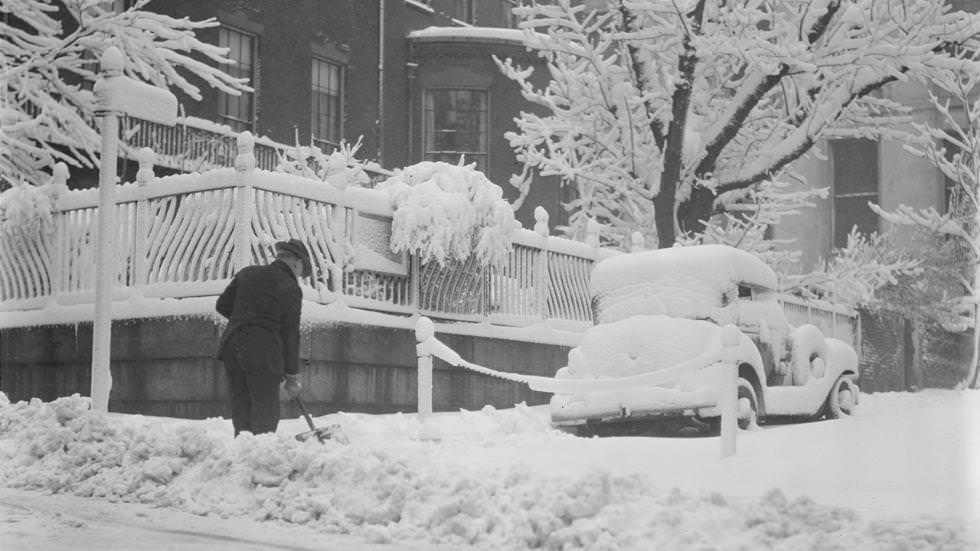 #23 Snowstorm, Joy Street, Beacon Hill, 1933
