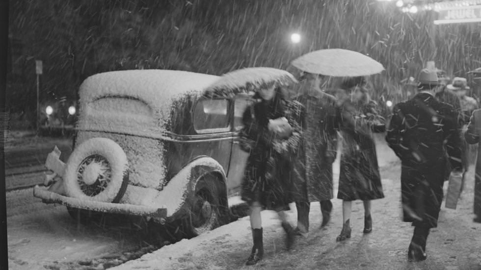 #30 Snowstorm scenes, 1939