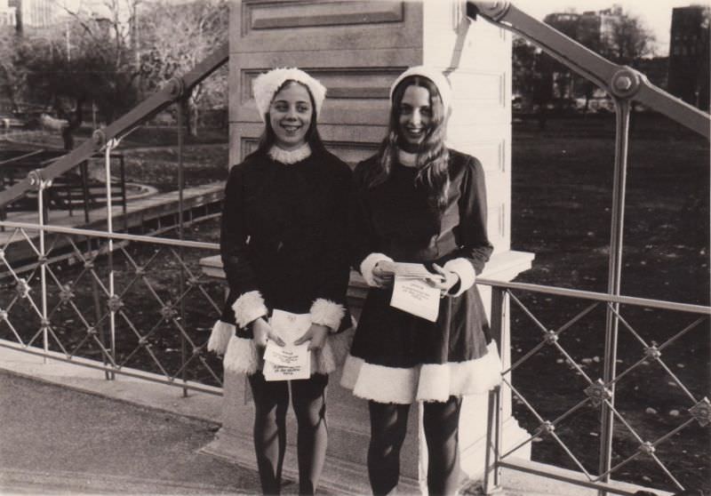 #6 Santa girls at Boston Public Garden, Boston, 1975