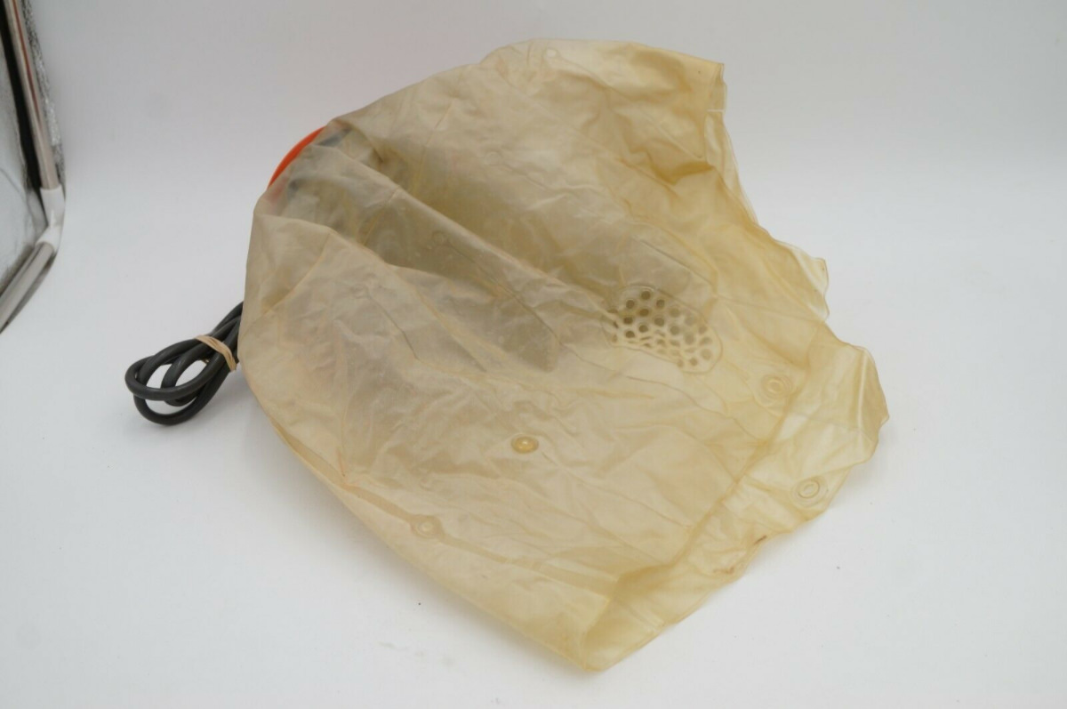 Braun Astronette Hair Dryers: The Handy Air-Cushion Hood Dryer from the 1970s Inventions