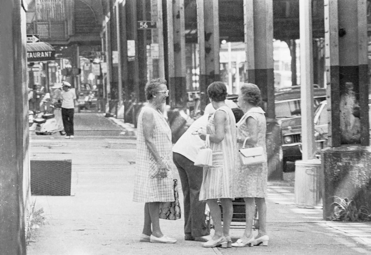 #32 Boro Park Brooklyn Shopping Ladies near Millers Restaurant, 1976