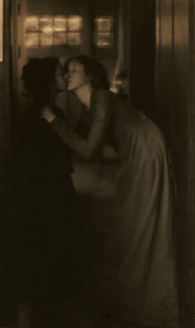 #25 The kiss, Terre Haute, Indiana, 1904