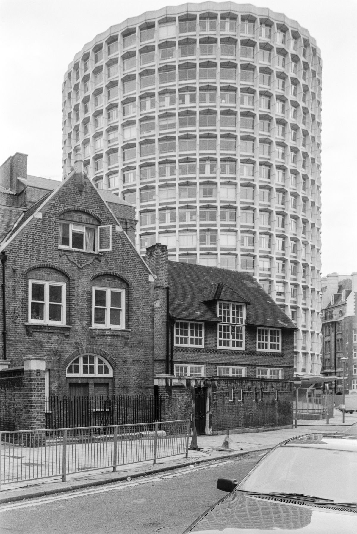 #4 Wild St, Covent Garden, Westminster, 1991 The building at left is no longer there.