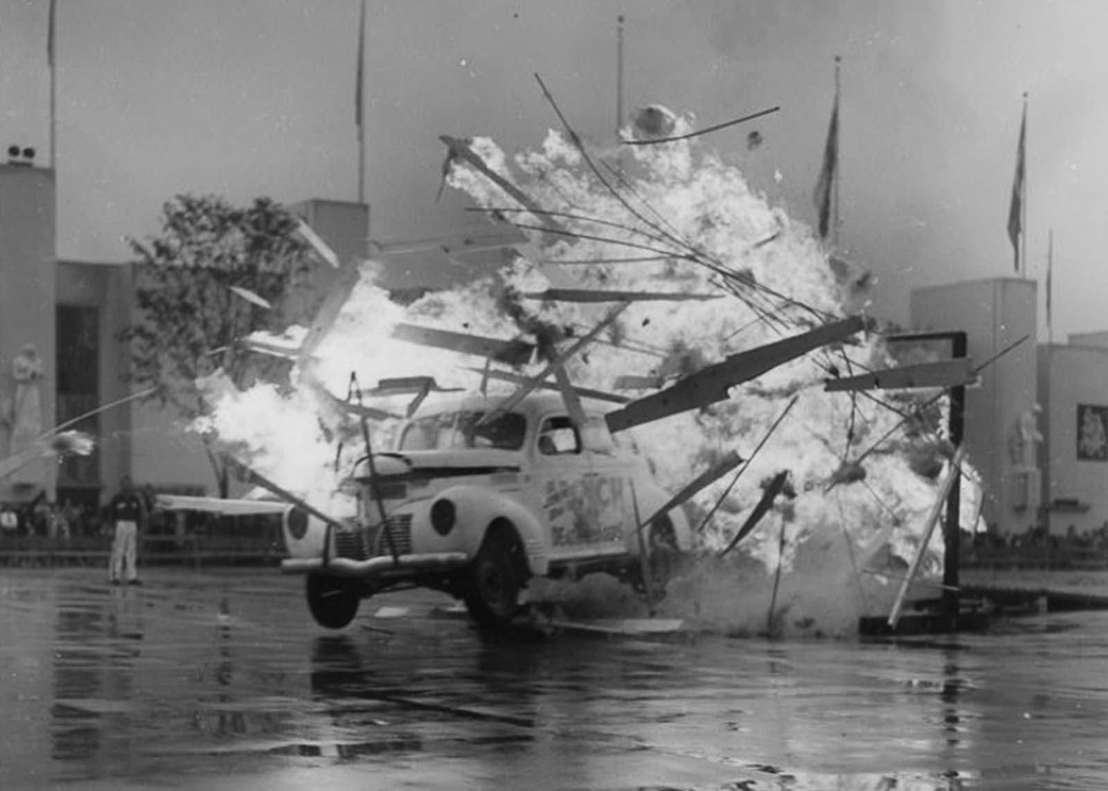 The Daredevil Stunt Drivers who entertained Crowds by Crashing Cars and flying Cars Weird