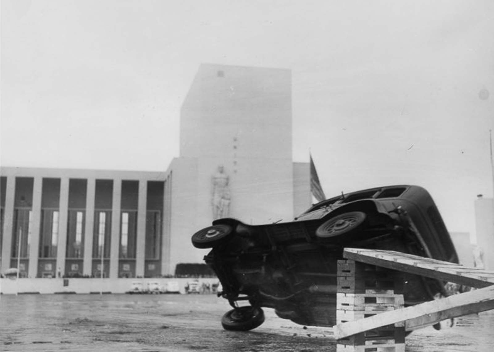 The Daredevil Stunt Drivers who entertained Crowds by Crashing Cars and flying Cars Weird