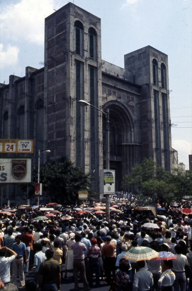#20 Cathedral rally, 1977