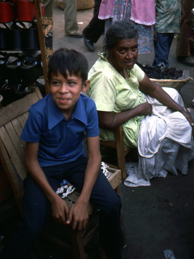 #40 Sonsonate market, 1977
