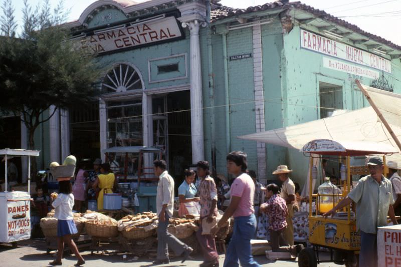 #29 Sonsonate, 1977