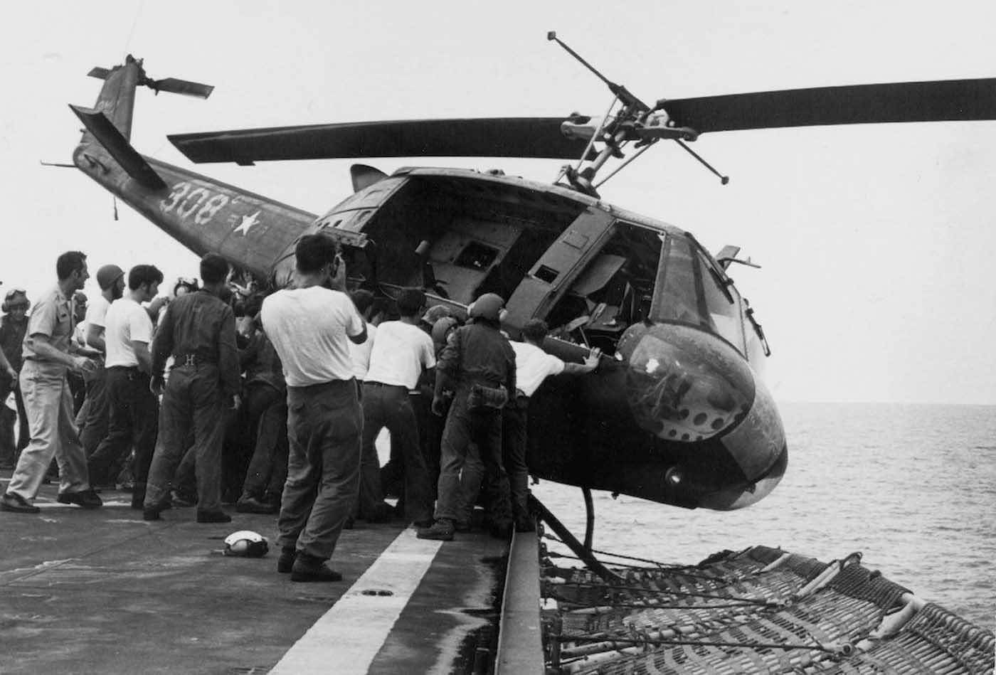 When US Military pushed Helicopters overboard to make room for Vietnam War evacuees, 1975 Vietnam Wa