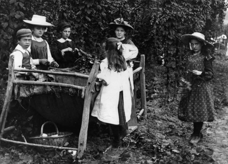 #8 A family of hop pickers, 1910.
