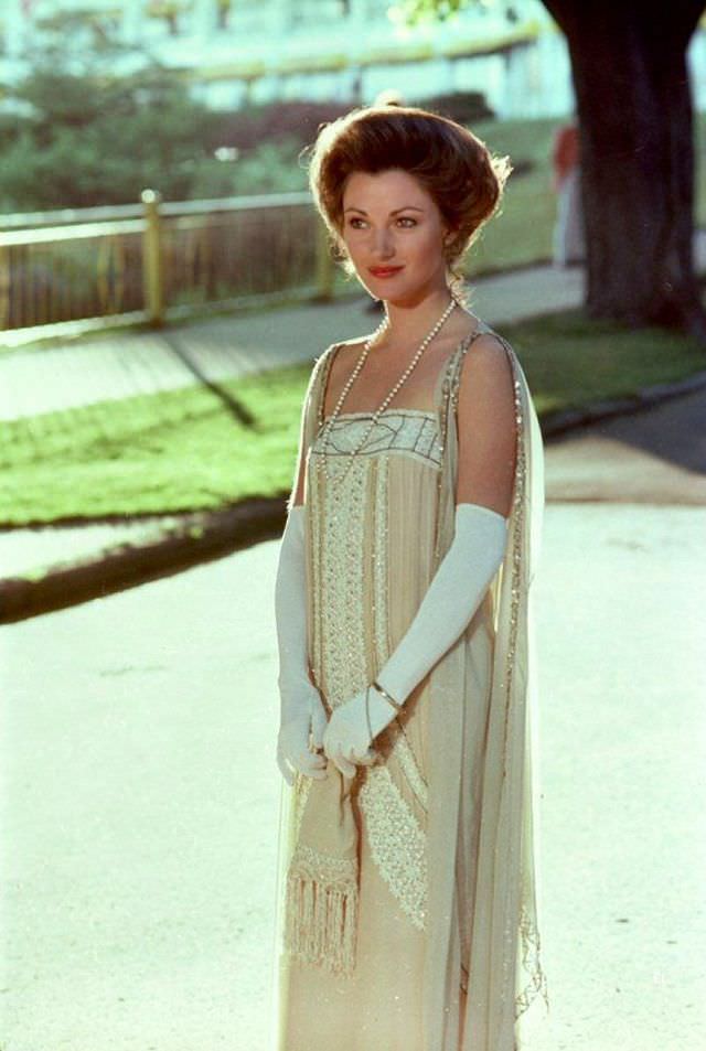 Stunning Photos of Jane Seymour during the Filming of &;Somewhere in Time (1980)&; Celebrities