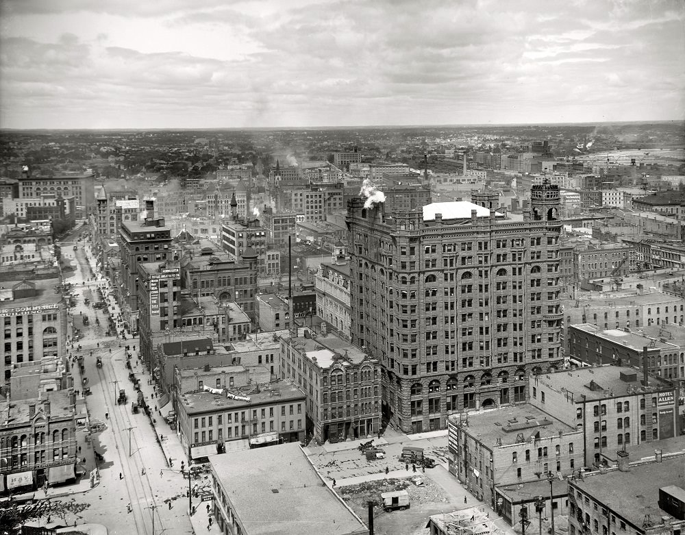 #31 Minneapolis, Minnesota, 1905