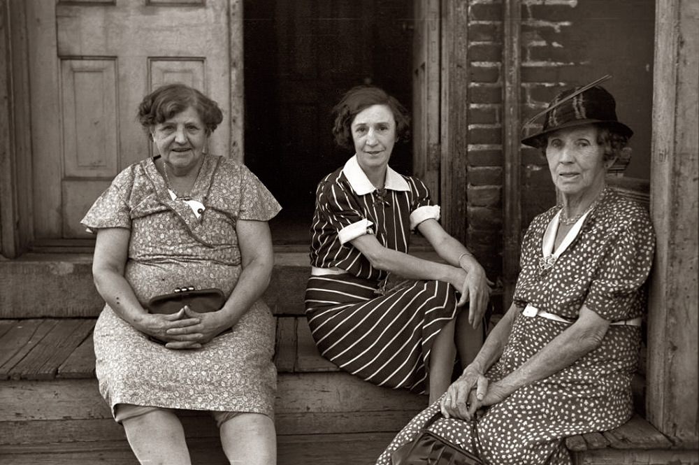 #40 Lady residents of a St. Paul rooming house, September 1939.
