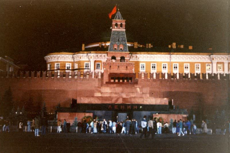 #21 Lenin’s Tomb, Moscow, 1990