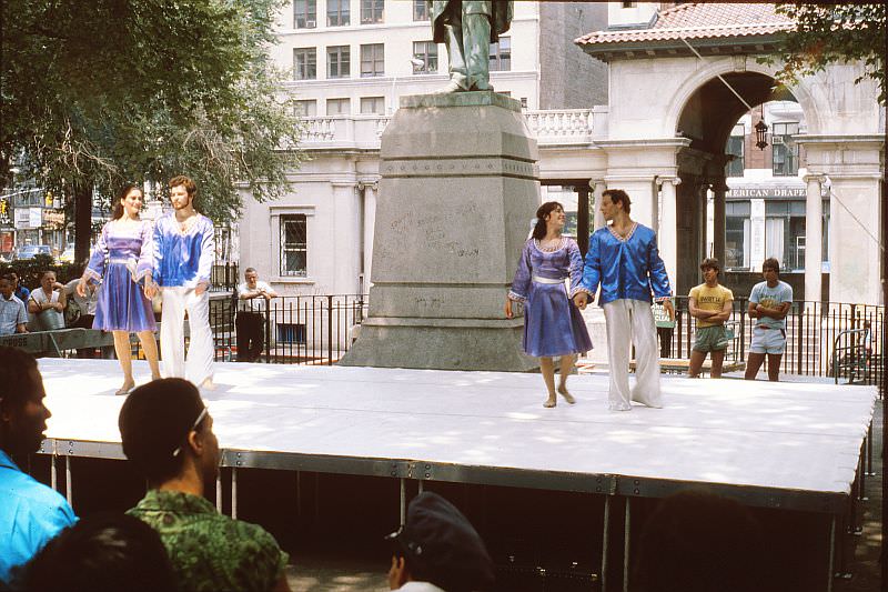 #17 Performance in front of Lincoln Statue, Union Square