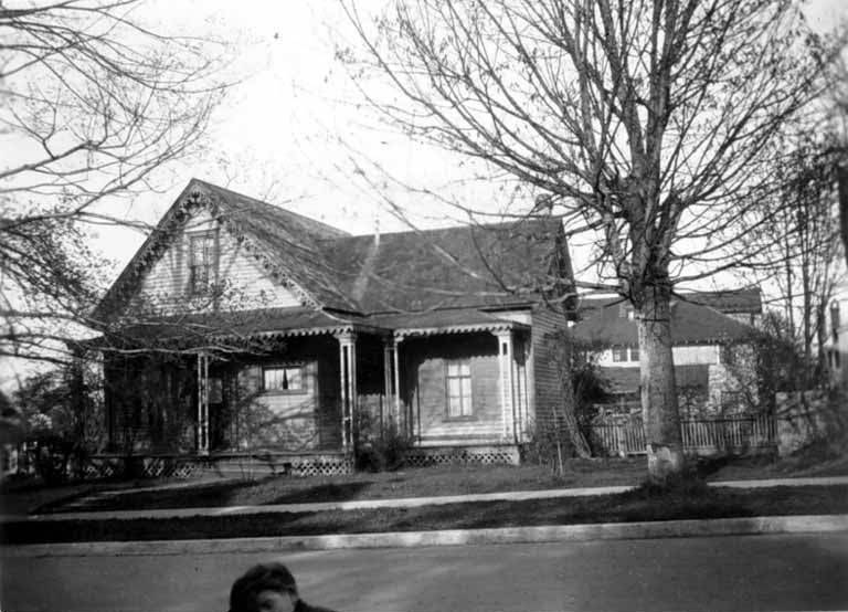 #5 Crosby house, Olympia, 1921