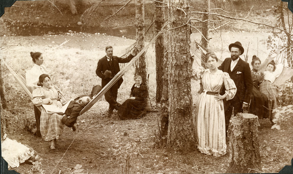 #24 Three Prince Girls, Two Cavanaugh Girls, 1890s