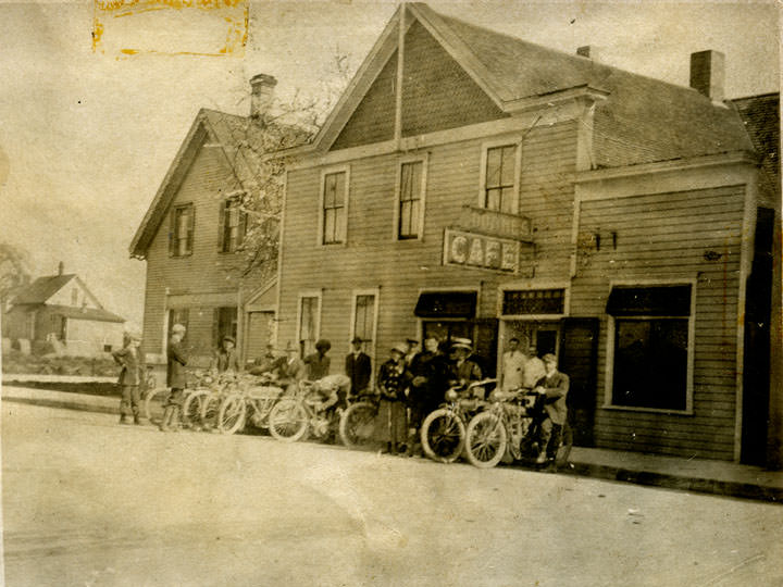 #59 Bicycle club at Doane’s café, Olympia, 1890