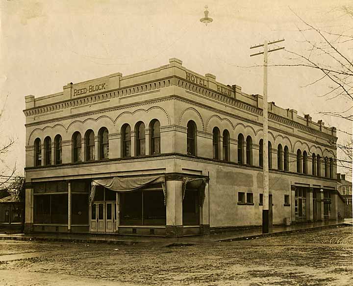 #73 The Reed Block in Olympia, 1890s
