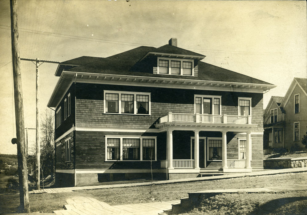 #16 Rudkin House, 1005 Olympia Avenue, 1946
