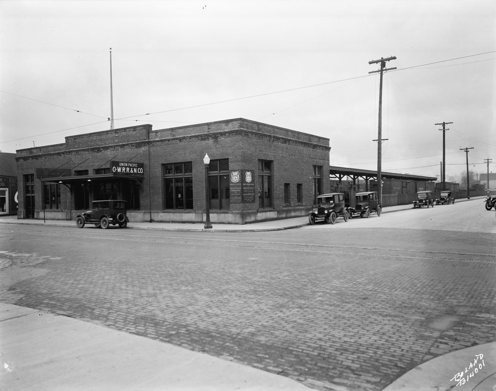 #30 Union Pacific Depot, Olympia, 1925