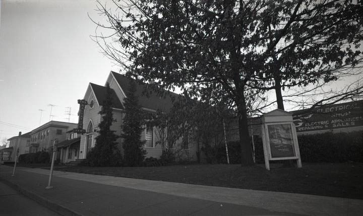 #83 Fire engine on fire, Olympia, 1966