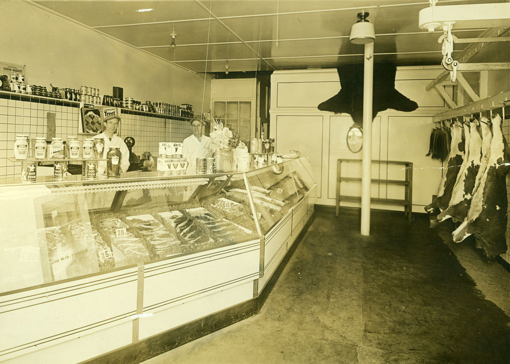 #48 Farmers Cash Market 203 West 4th Olympia, 1929