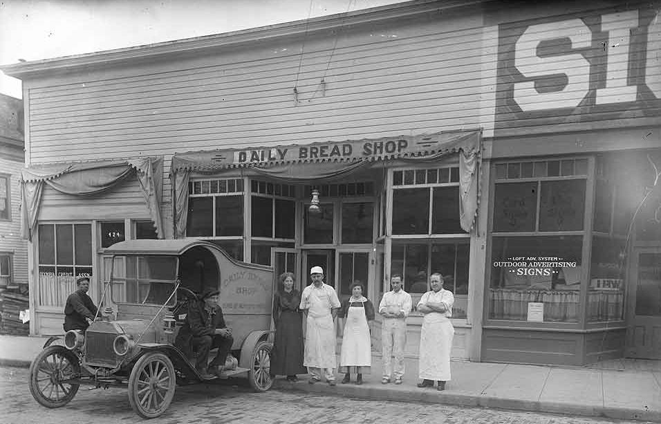 #73 Daily Bread Shop, Olympia, 1914