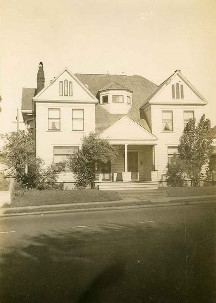#31 Dr. Mowell House, 1941