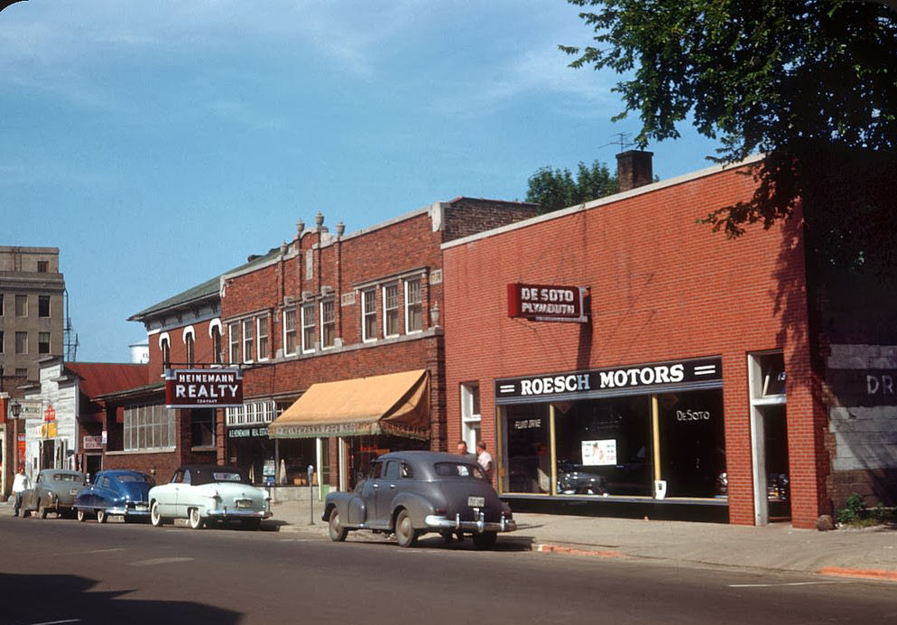 #124 Desoto Dealer, Elmhurst, IL, 1951