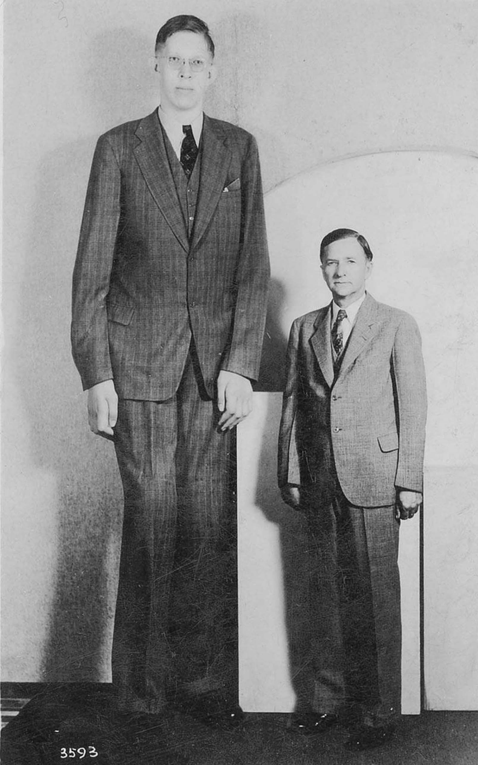 #2 Wadlow with his father.