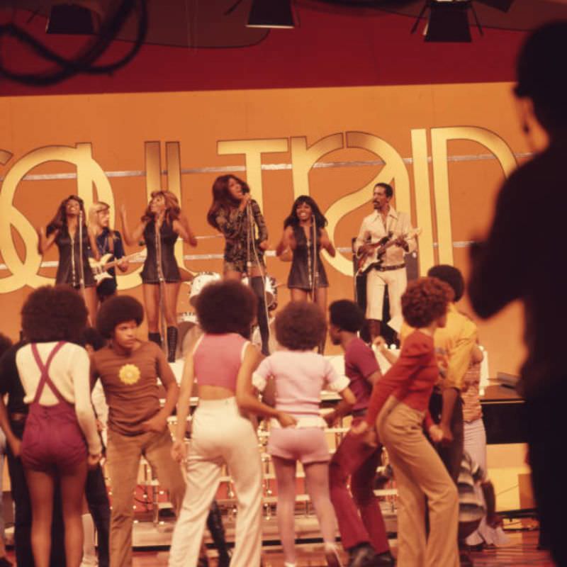 #1 Ike & Tina Turner, aired: April 22, 1972