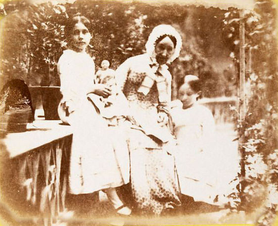 #36 Miss Southern with Eleanor and Lucy