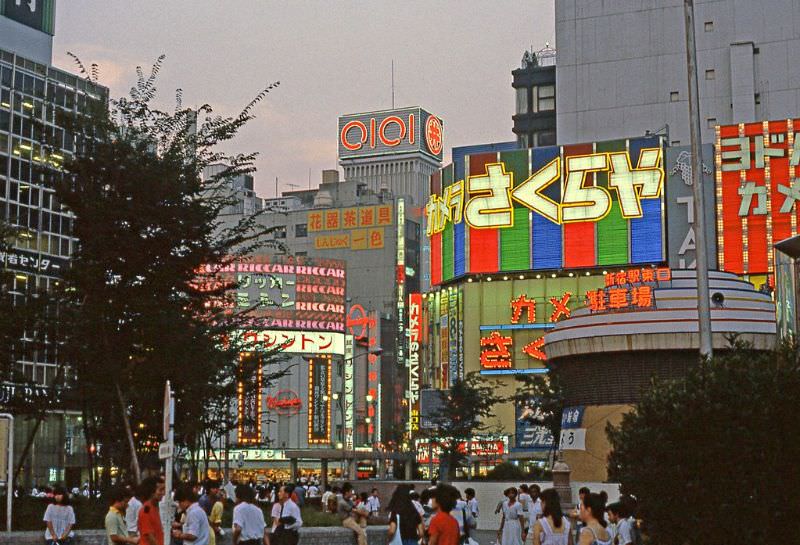 #38 Shinjuku district, 1981