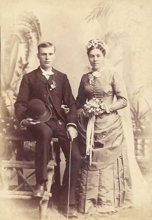 Stunning Historical Photos of Victorian Couples on the Wedding Day Places &; People