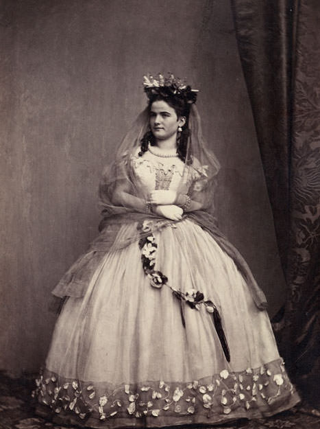 #5 A German bride, 1862