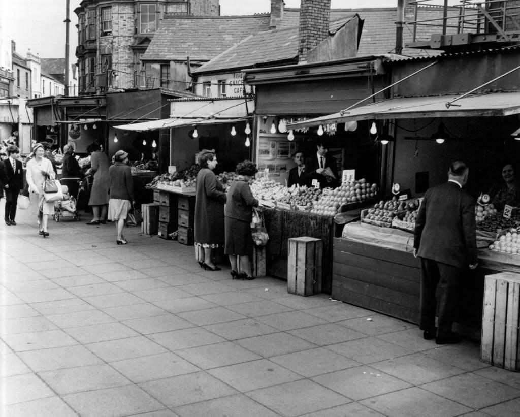 #59 Mill Lane Fruit Market, Cardiff, Wales, June 1964.