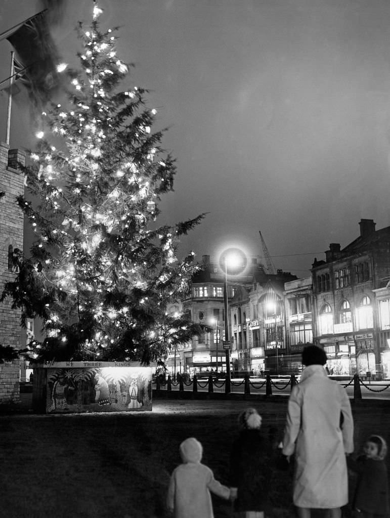 #94 A Christmas Scene outside Cardiff Castle, 1960.